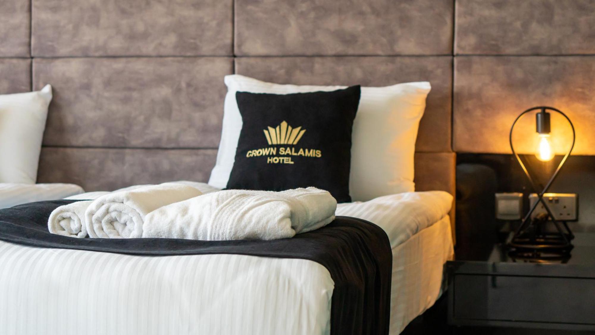 Crown Salamis Hotel Famagusta  Exterior foto
